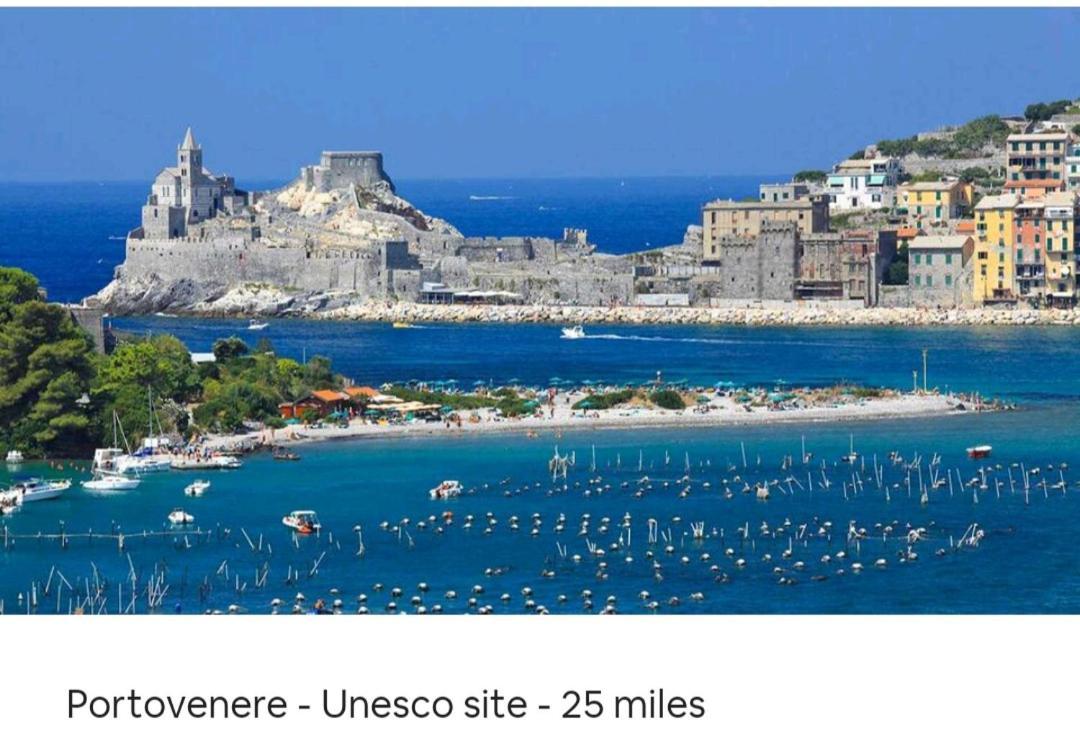 La "Casina Nel Borgo" , Relax A Un Passo Dalle 5 Terre Merizzo Exteriör bild