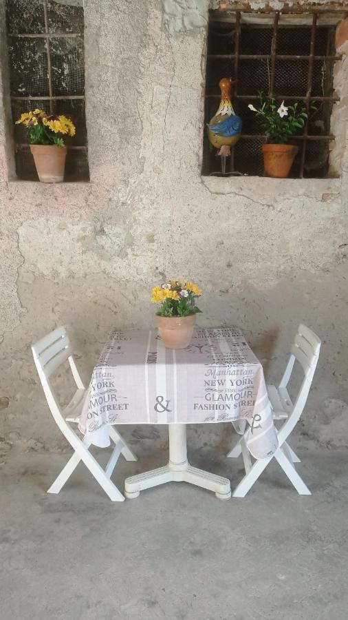 La "Casina Nel Borgo" , Relax A Un Passo Dalle 5 Terre Merizzo Exteriör bild