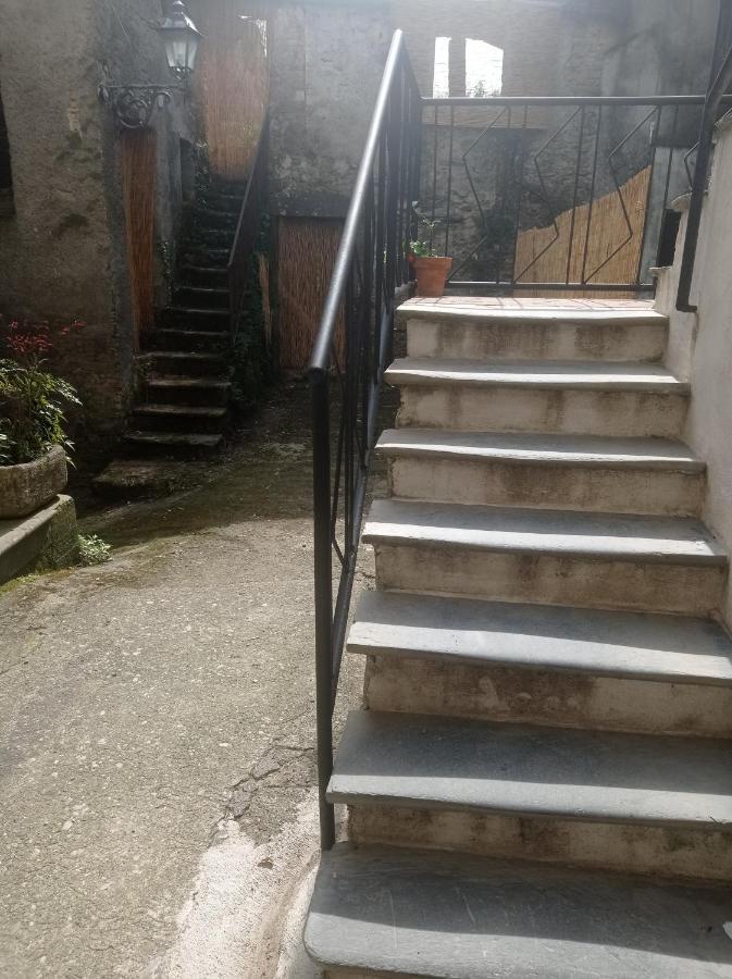 La "Casina Nel Borgo" , Relax A Un Passo Dalle 5 Terre Merizzo Exteriör bild